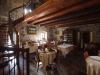 La sala da pranzo dell'Agriturismo Arcera a Roccafluvione nelle Marche