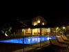 La Piscina di notte dell'Agriturismo Oasi Biologica a Montedinove